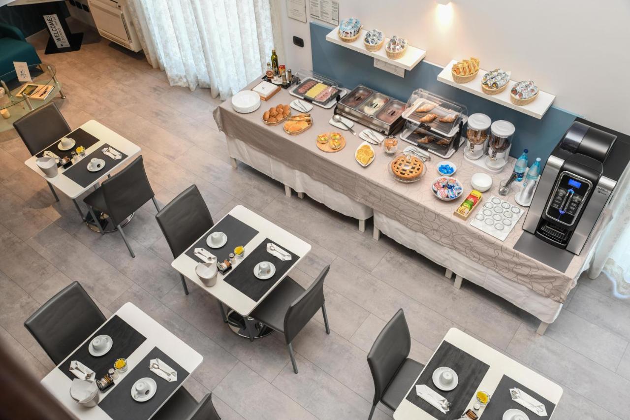 Garda Diamant Acomodação com café da manhã Desenzano del Garda Exterior foto